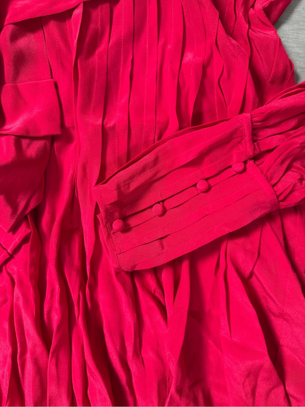 Alexis Theodora Silk Tie Neck Cocktail Dress - Picture 4 of 5
